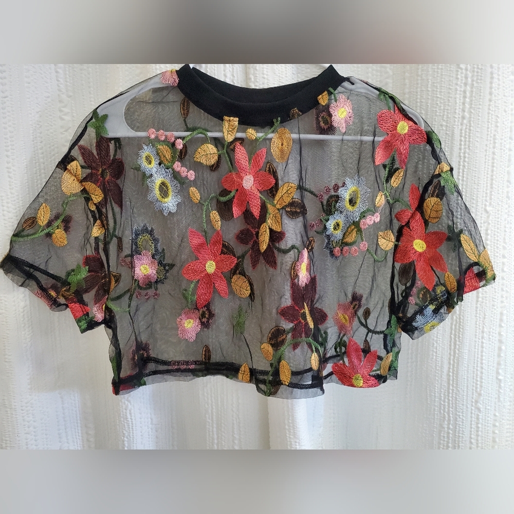 M SHEIN Black Sheer Floral Embroidered Crop Top